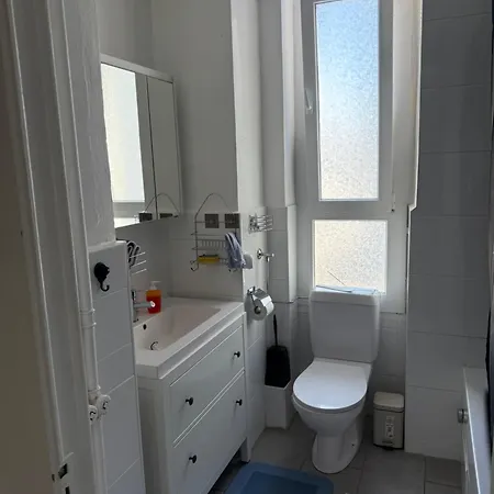 Pensjonat Privee Cosy A 30s De La Gare De *