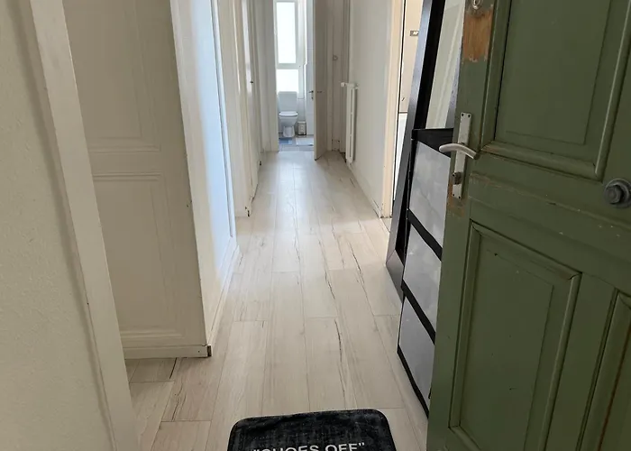 Pensjonat Privee Cosy A 30s De La Gare De *